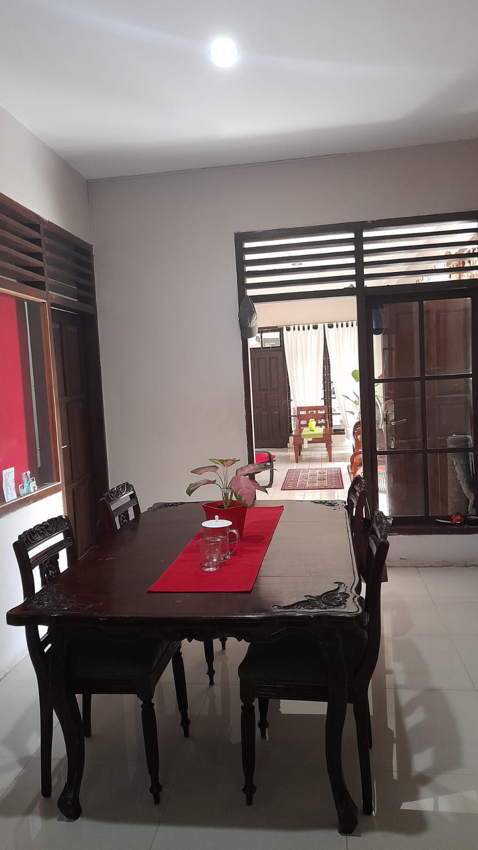 DIJUAL RUMAH di  BELAKANG DELAER SUZUKI PAMULANG