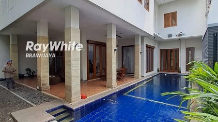 Disewakan Rumah Modern Area Pondok Indah