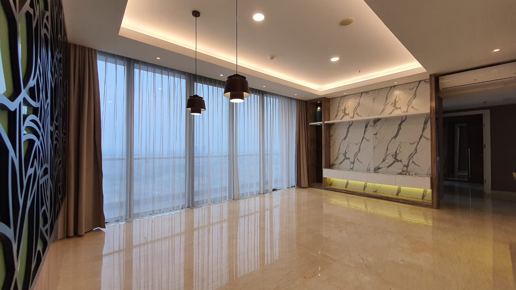 Apartemen Voila Ciputra World Tipe 4+1 Bedroom SEMI Furnished - TerMURAH - Bagus - Lantai 38 - Best View - Surabaya Barat