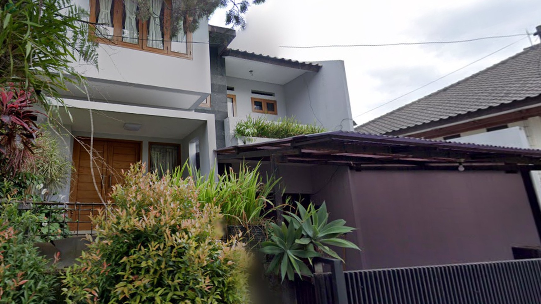 Rumah Lux di Karang Tineung Tengah Kota  Full Furnished