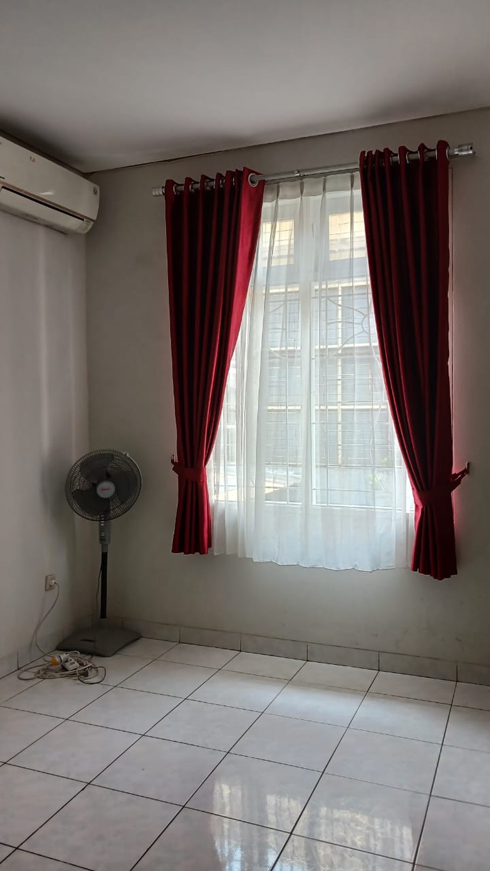 Dijual Rumah di Cluster Florida Kota Wisata