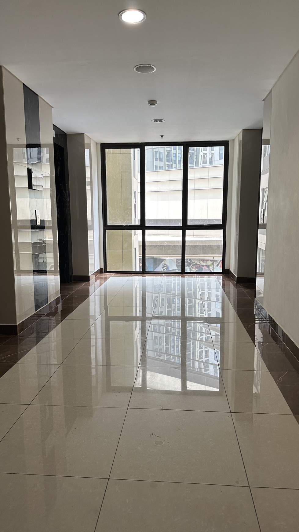 Apartemen Transpark  Lantai Rendah Lokasi Cibubur