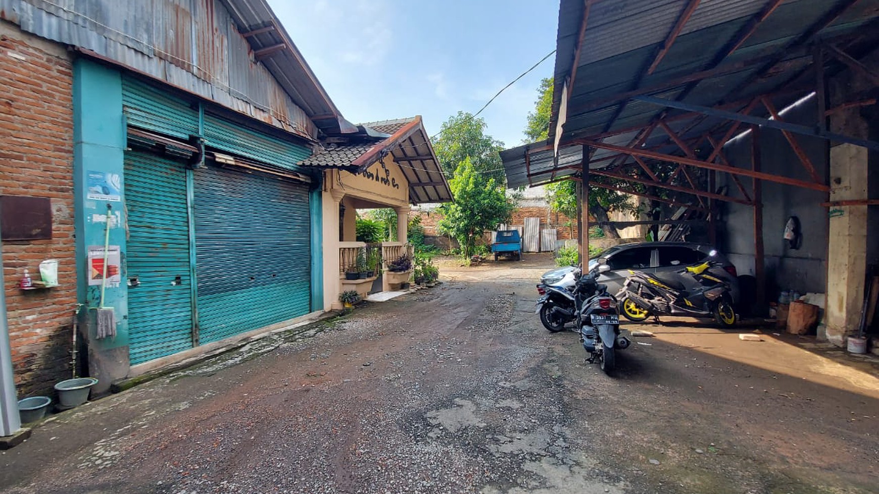 Kebayoran lama jalan raya tanah kusir zona ungu komersial gudang kantor