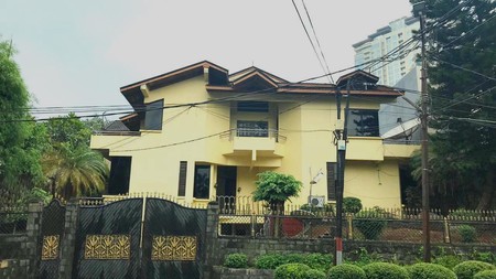 Rumah Simprug Garden lt 630m Strategis Bagus Di Jakarta Selatan