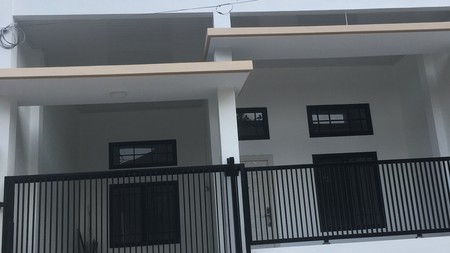 Rumah Bagus Siap Huni di Harapan Indah Lokasi Strategys