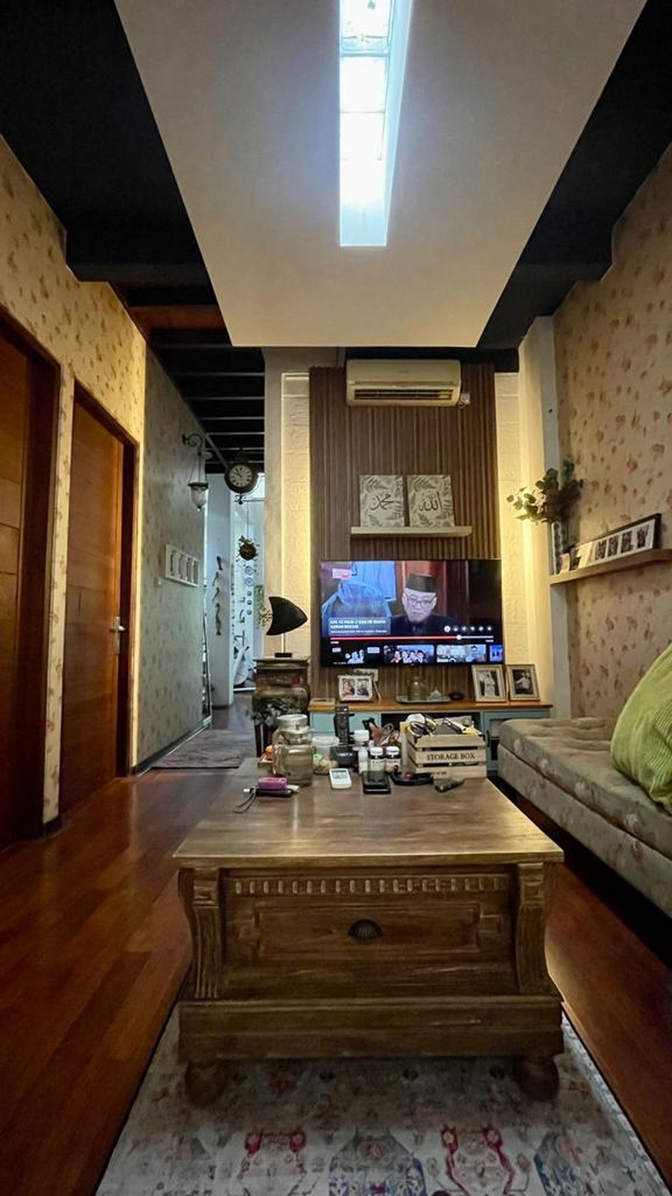 Rumah Cantik, Bagus, Full Furnished ,siap huni Lokasi strategis di Bintaro.