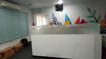 Rumah Sewa Bagus Untuk PerKantoran / Tempat Usaha, Jalan Cikajang, Jakarta Selatan