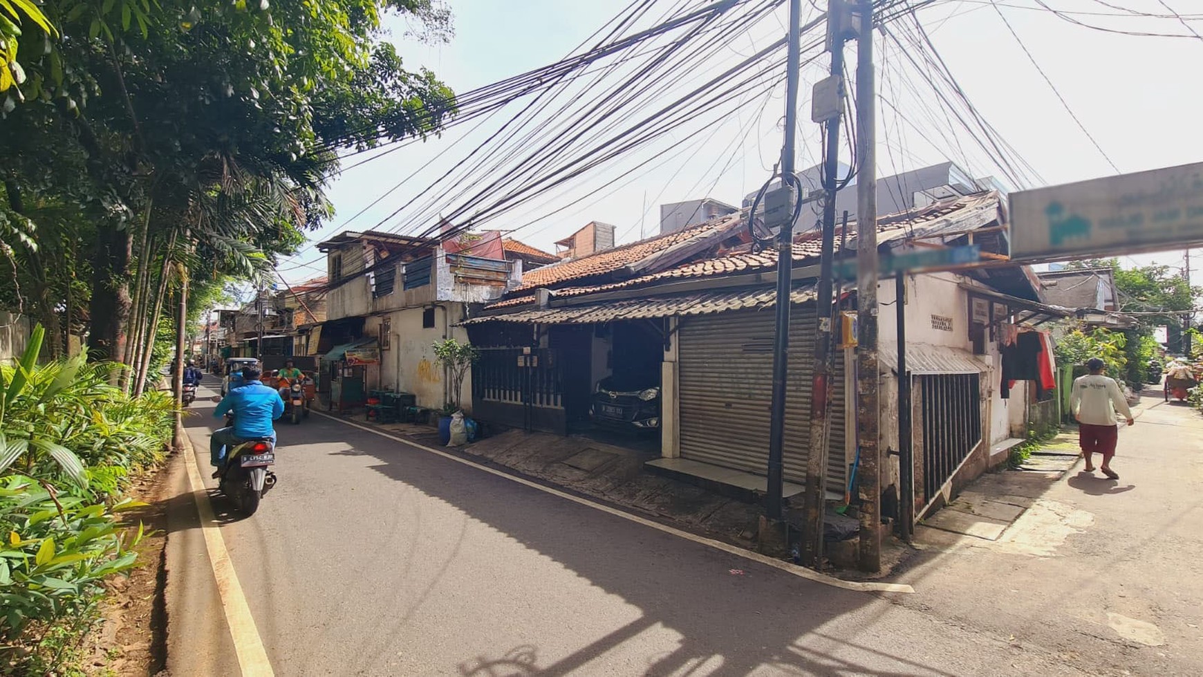 Rumah Hoek 2 Lantai di Menteng Jakarta Selatan