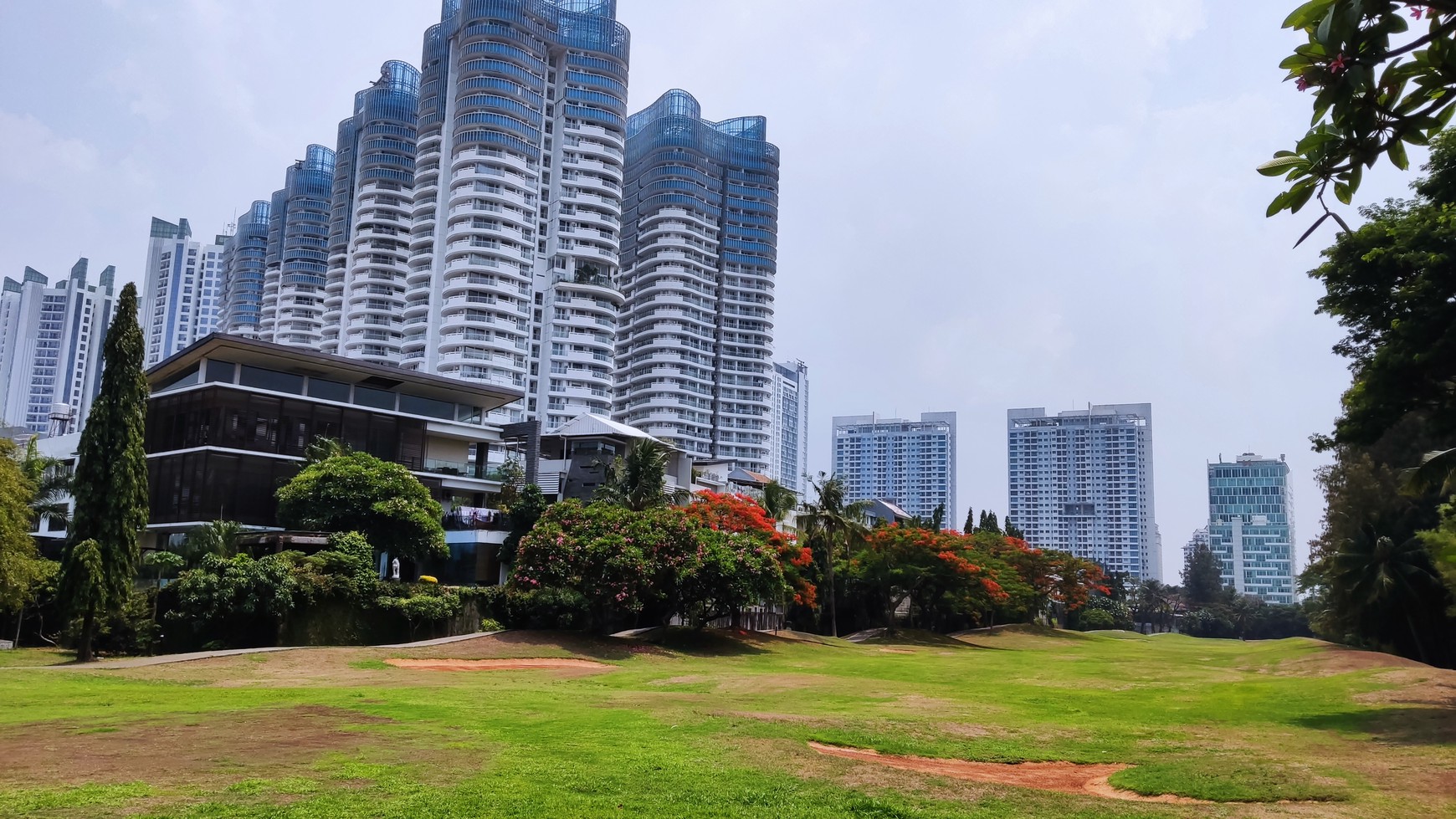 For Sale Springhill Golf Residence - Kemayoran - Luxurious House View Golf - 