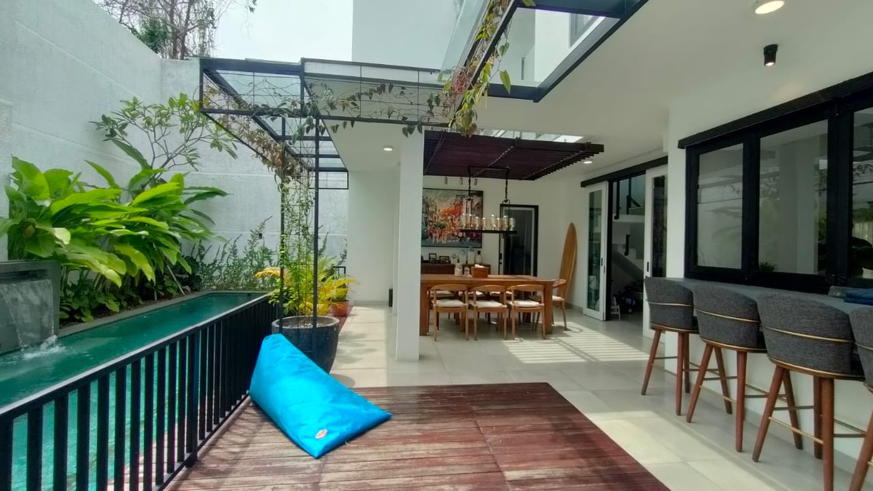 Rumah cantik, Lux, minimalis di Bintaro 