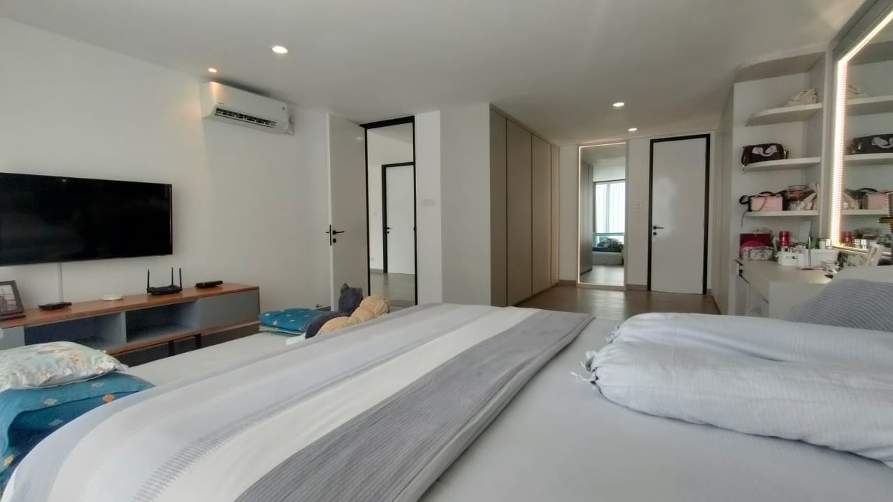 Rumah cantik, Lux, minimalis di Bintaro 