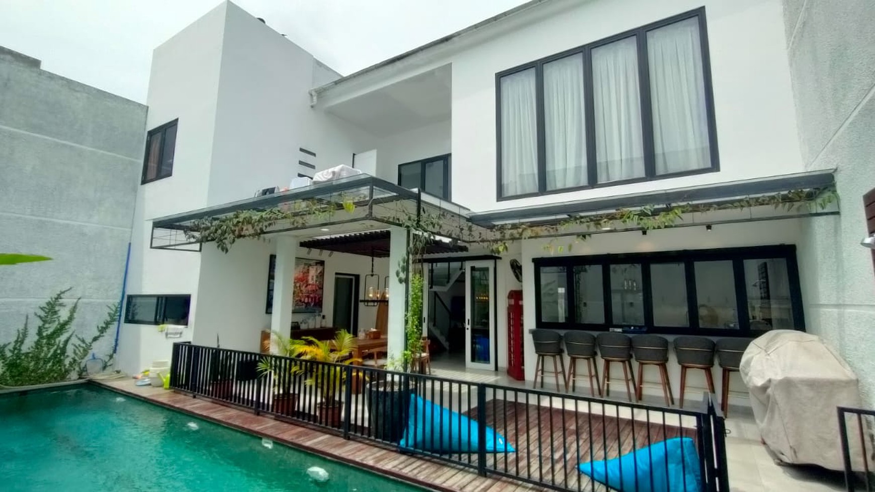 Rumah cantik, Lux, minimalis di Bintaro 