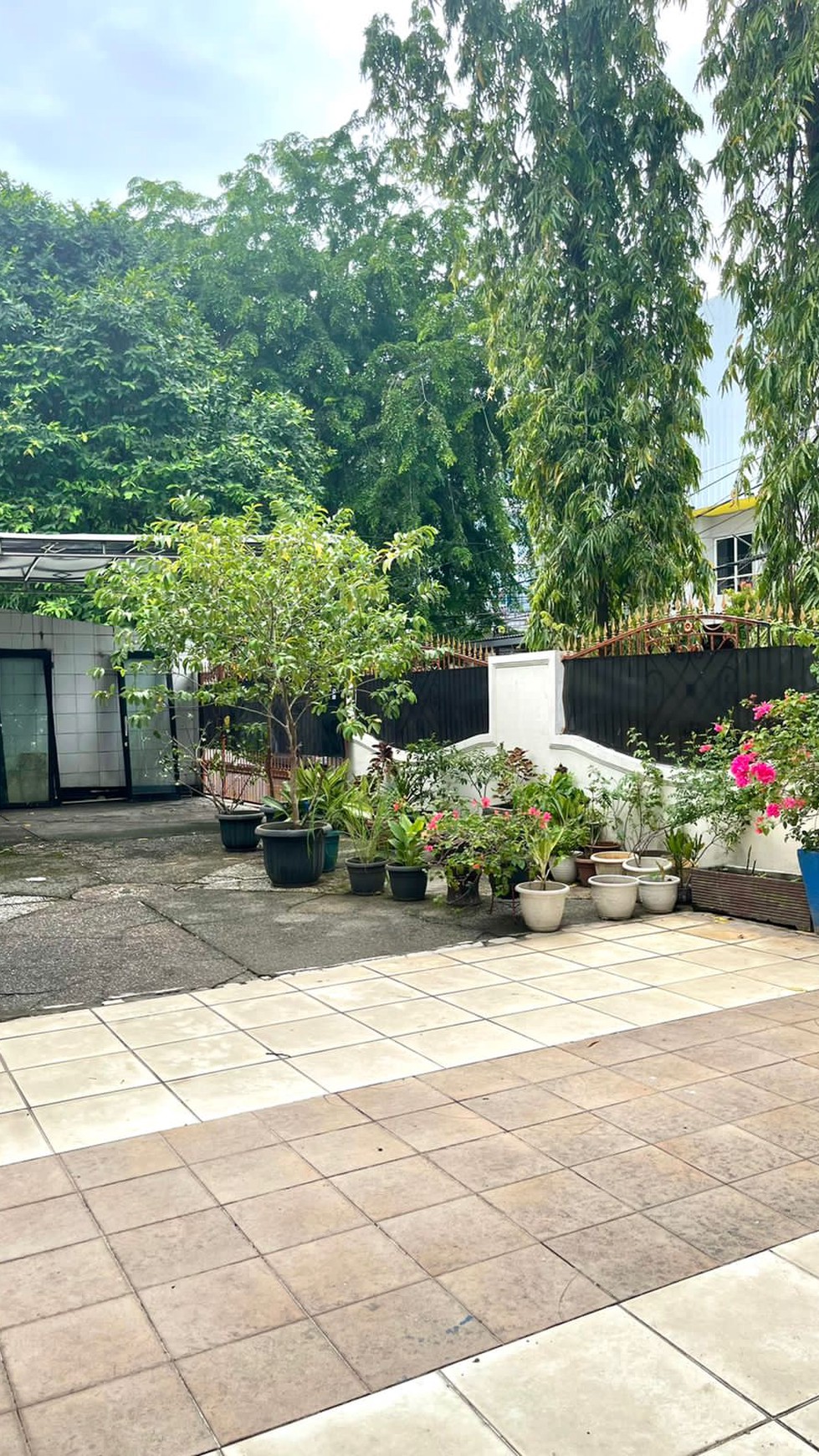 Dijual rumah di Cempaka Putih Tengah - Jakarta Pusat