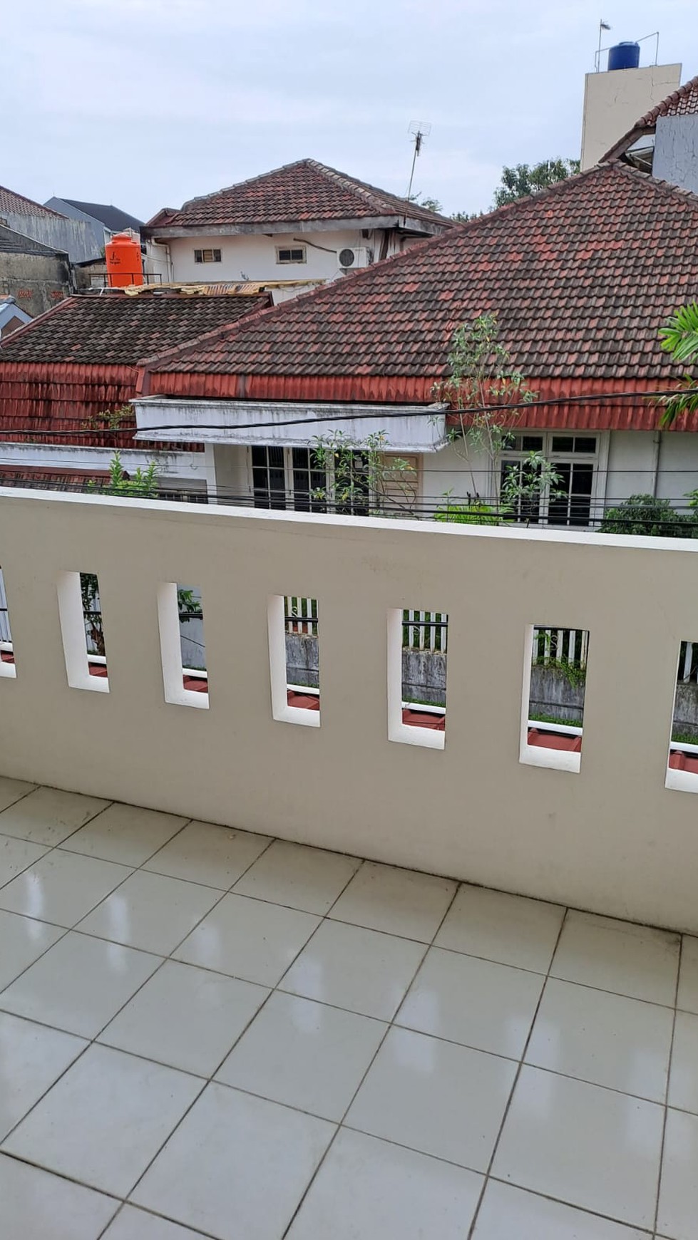 Rumah minimalis, lokasi strategis di Bintaro Sektor 2