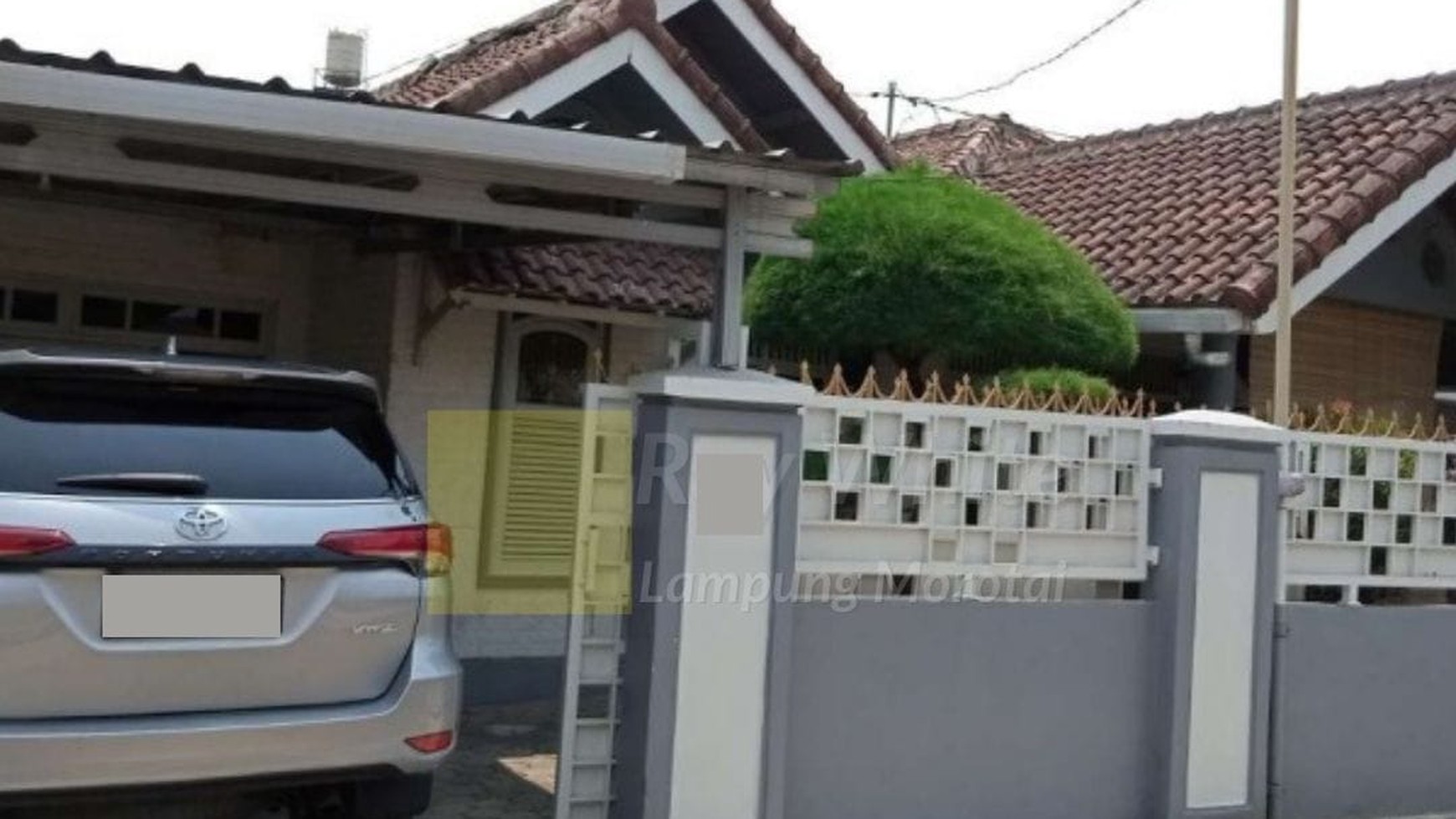 Dijual Rumah Siap Huni Pusat Bisnis rz