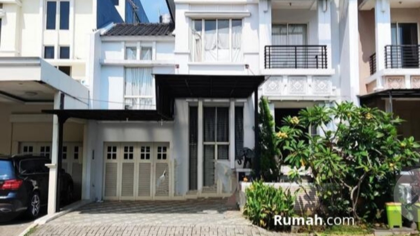 Rumah Mewah Residence One BSD, Depan Jalan Utama..