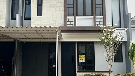 Jarang ada. Rumah mewah Mozia Amarine BSD, lokasi jalan utama