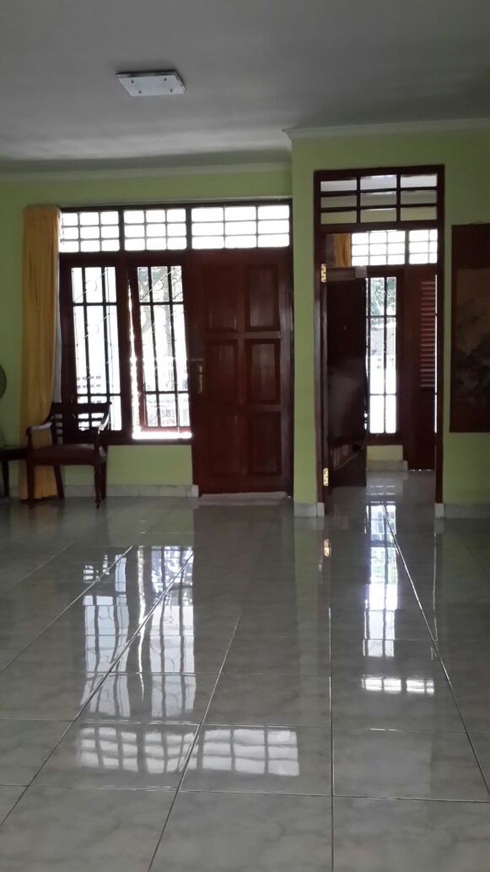 RUMAH BAGUS TERAWAT SIAP HUNI DIJUAL MURAH