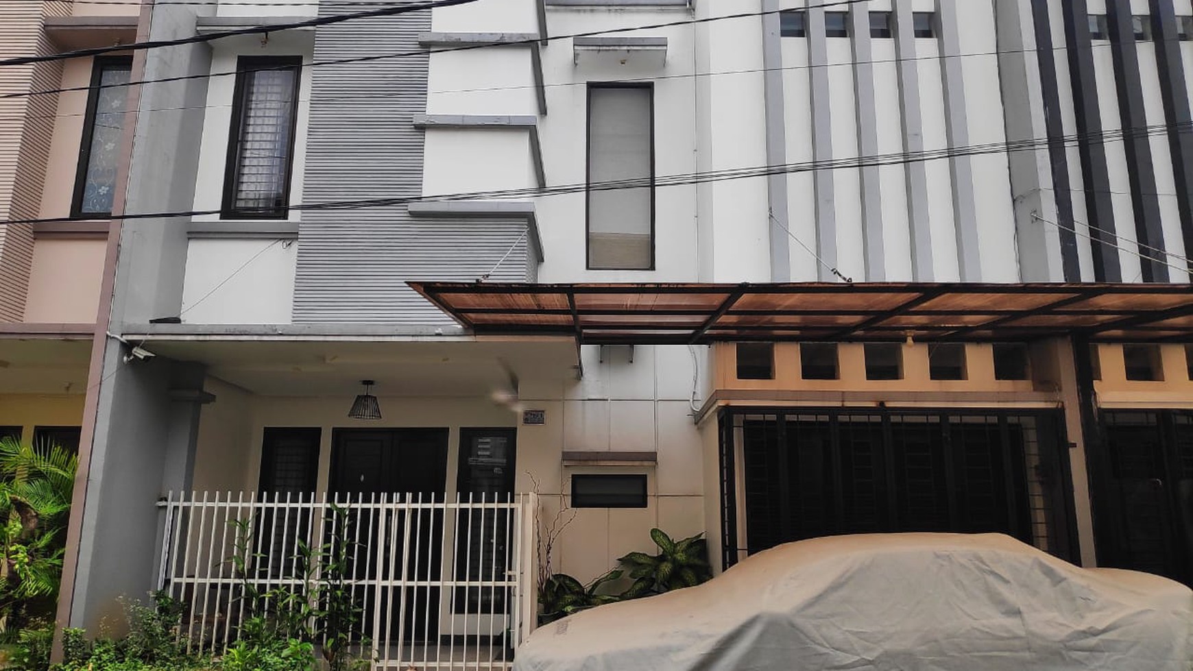 Rumah Siap Huni Dalam Kompleks Townhouse Samali Pasar Minggu