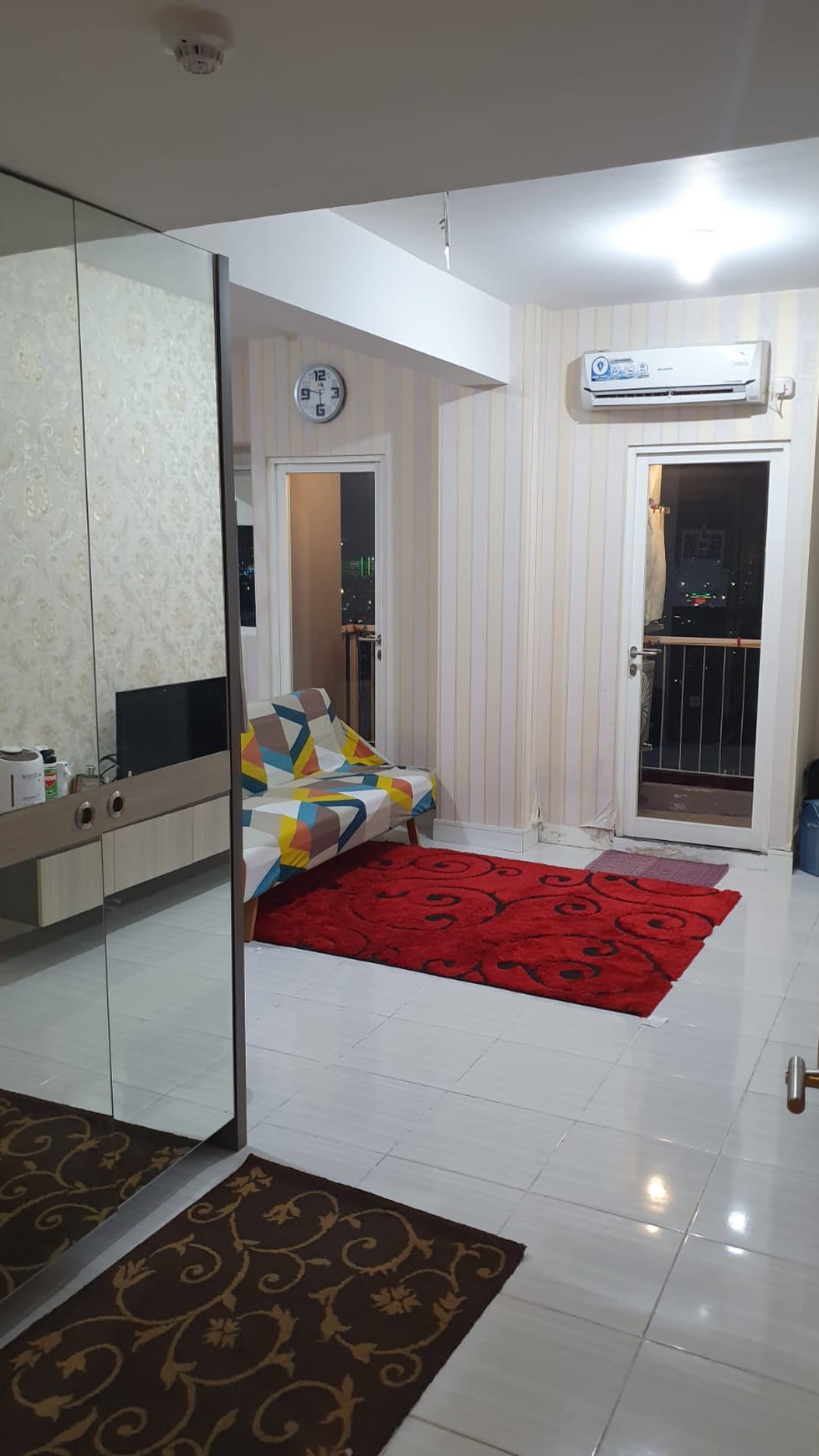 Dijual MURAH apartemen cantik siap huni Full Furnished Puncak Dharmahusada dekat Unair.