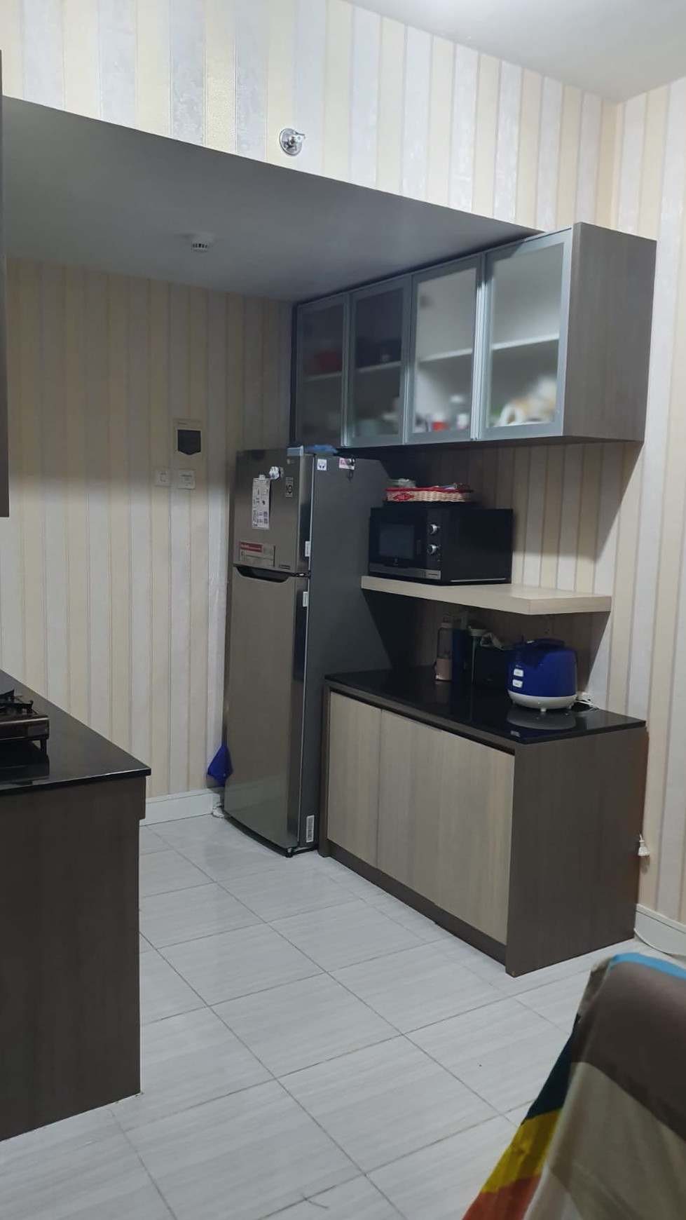 Dijual MURAH apartemen cantik siap huni Full Furnished Puncak Dharmahusada dekat Unair.