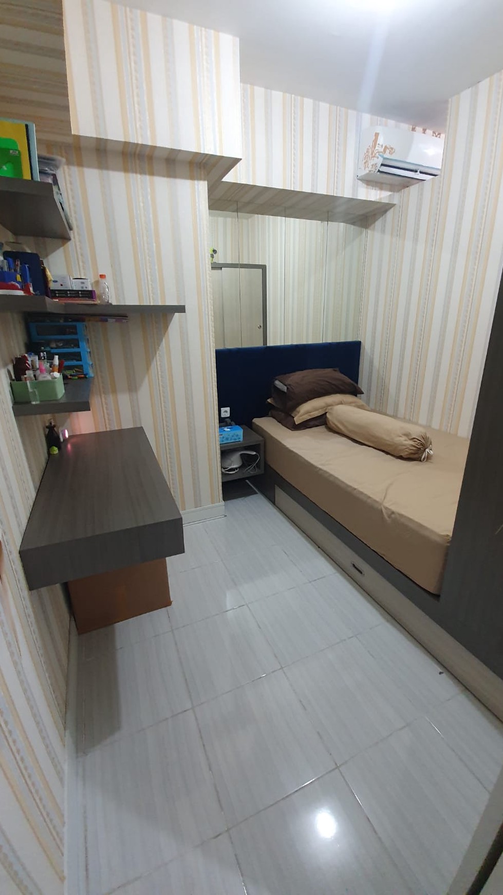 Dijual MURAH apartemen cantik siap huni Full Furnished Puncak Dharmahusada dekat Unair.