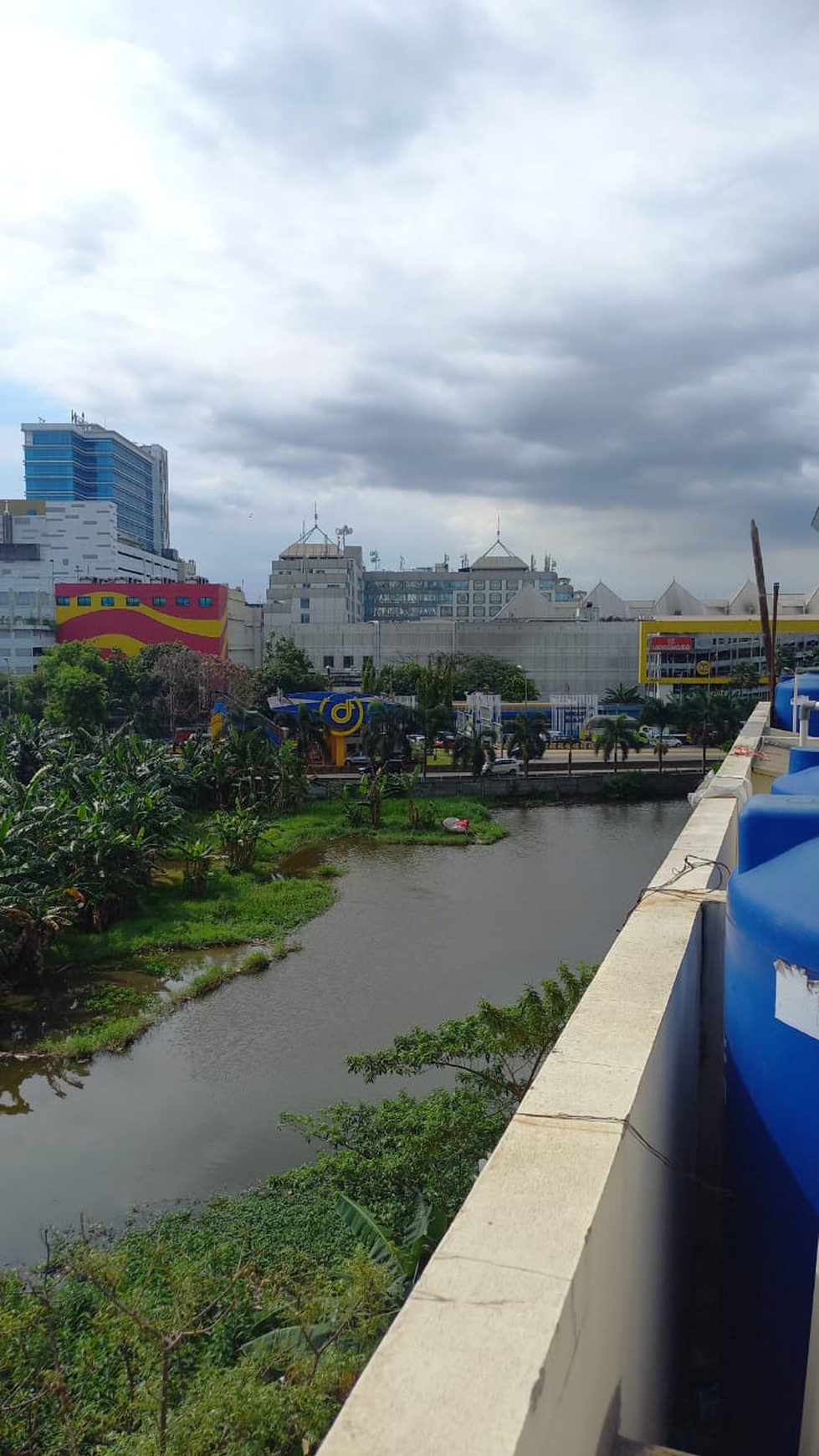 Ruko di area Business, lokasi strategis di Bekasi