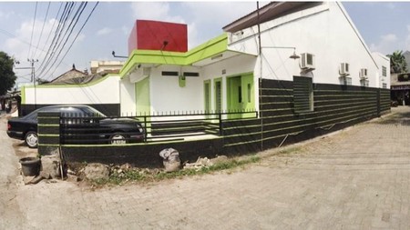 Rumah di posisi hoek siap huni di WR Supratman, Ciputat