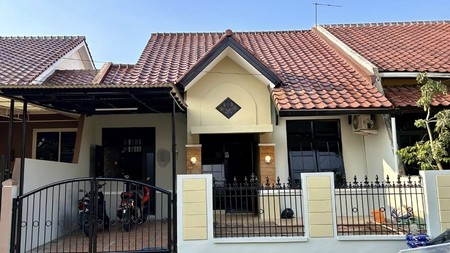 Rumah rapi di  Villa Melati Mas Serpong dekat BSD City