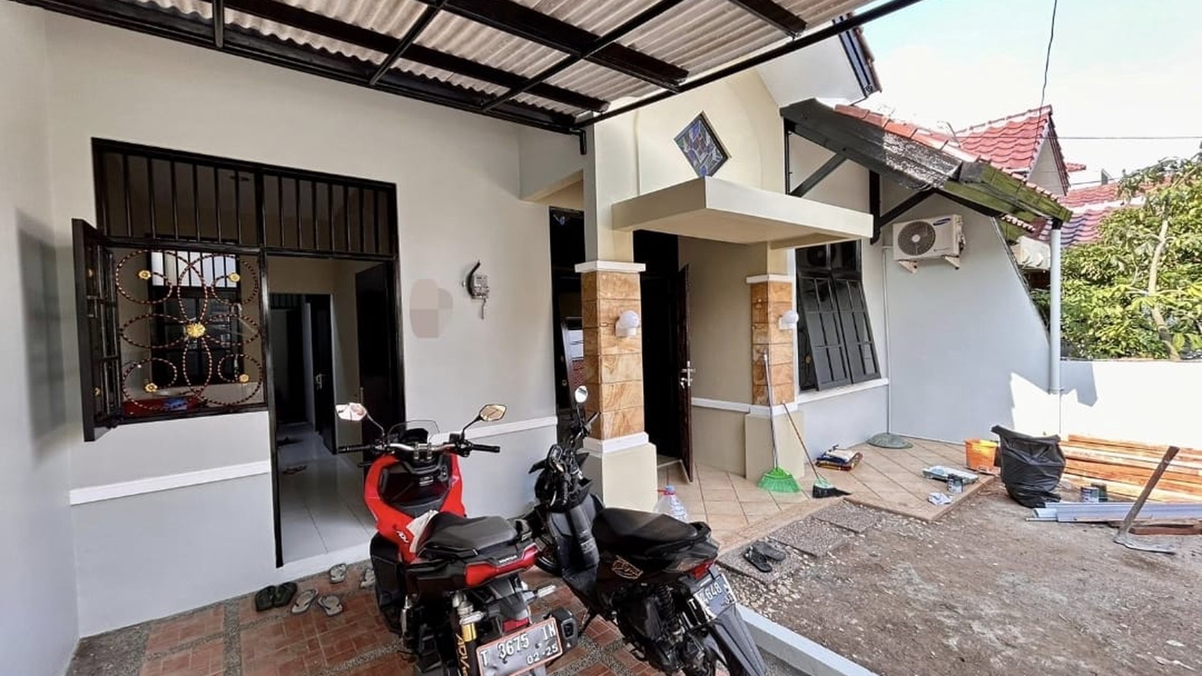 Rumah rapi di  Villa Melati Mas Serpong dekat BSD City