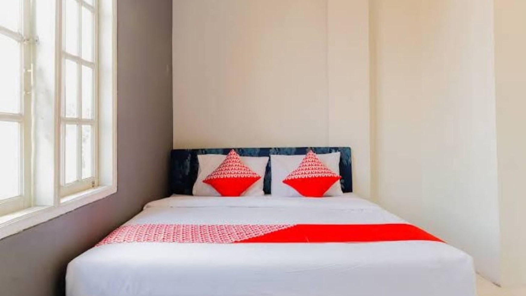 Hotel Dengan Tingkat Penginapan 80% Ditengah Pusat Kota Di Area Pasar Baru