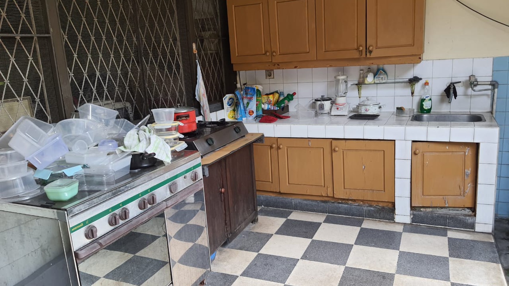 Di Jual Rumah lama Jl Tebet Barat IV - Jakarta Selatan