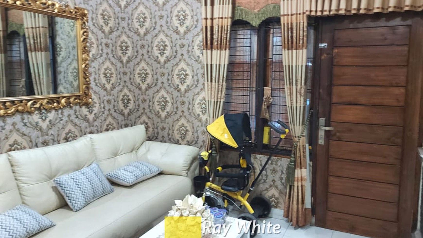 Dijual Cepat Rumah  2 Lantai Perumnas Way Kandis