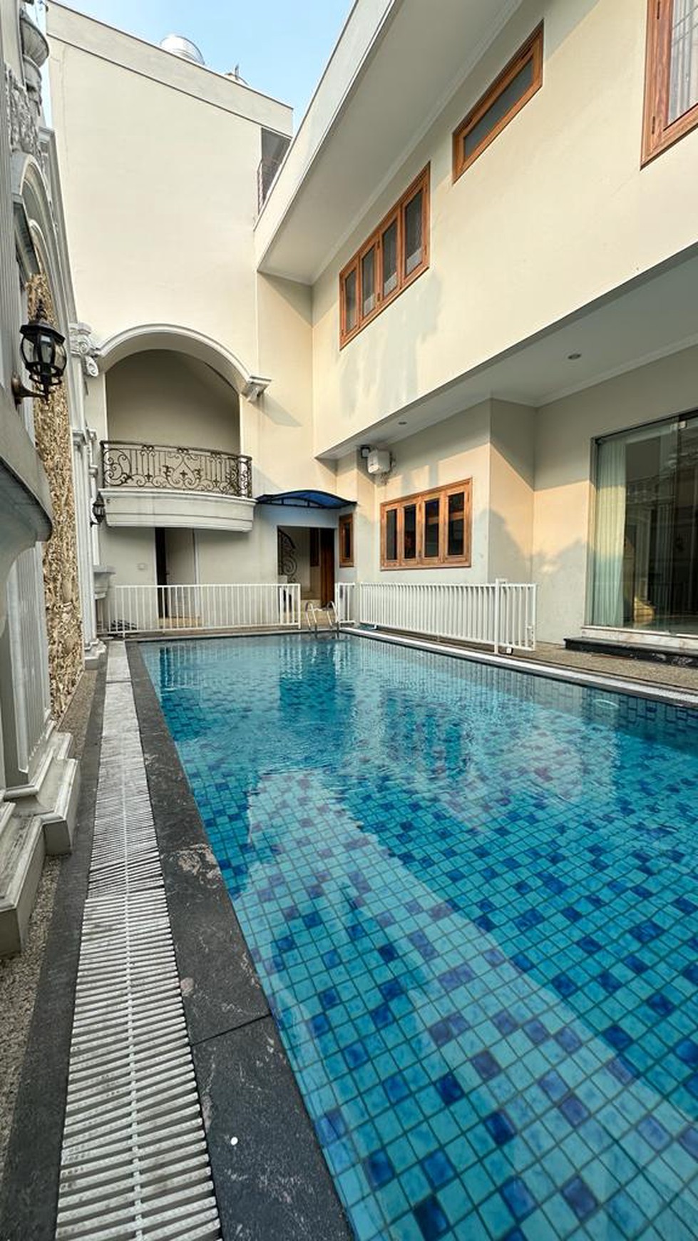 European Classic House Pondok Indah