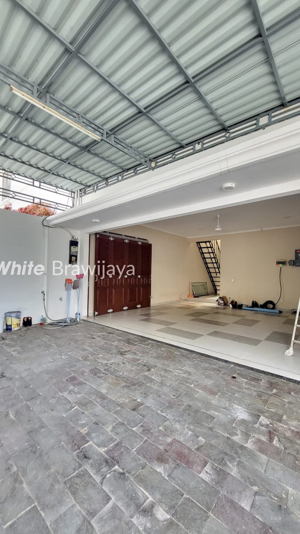 Rumah Baru 2 Lantai Lokasi Strategis Area Kemang Raya