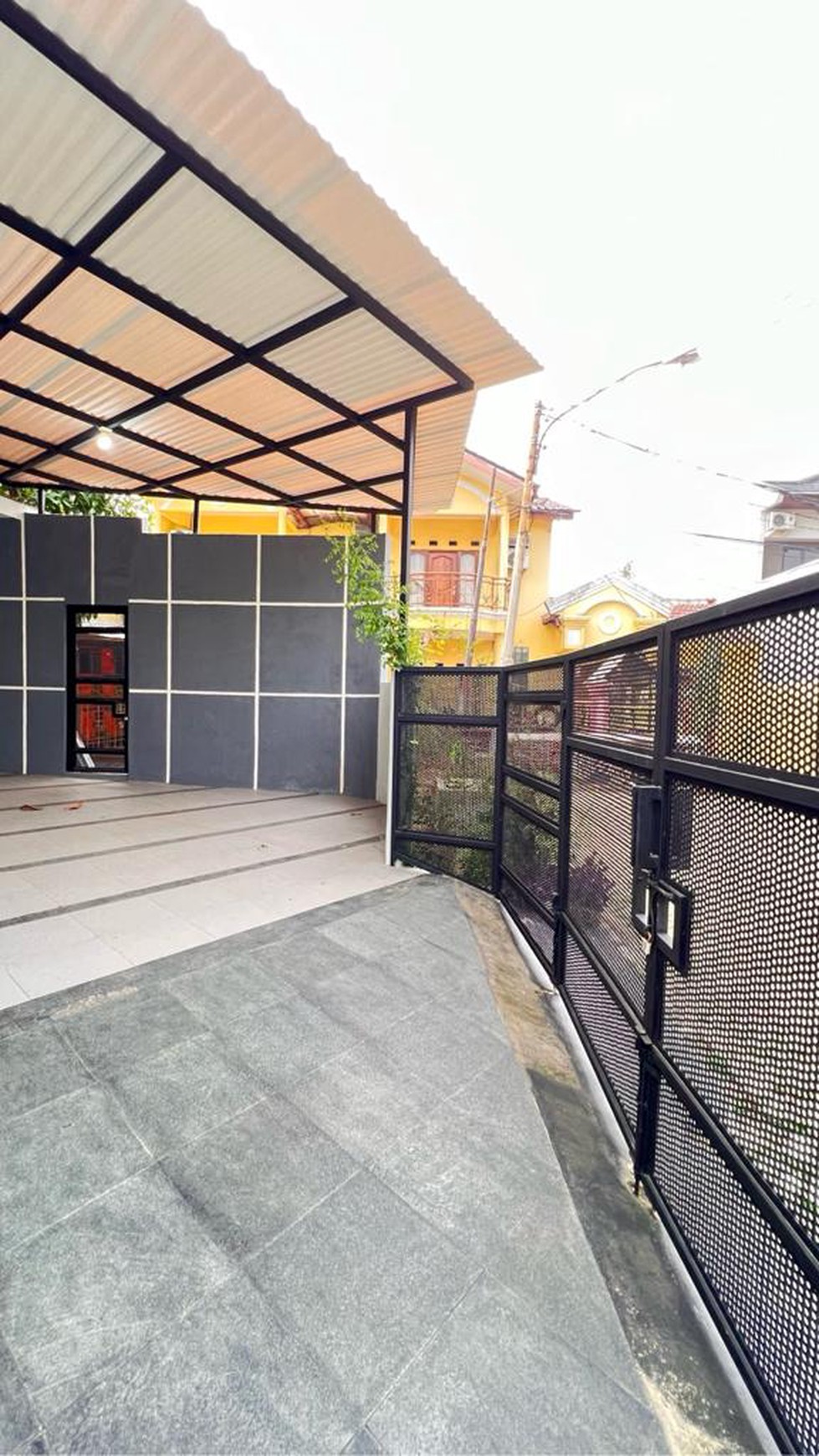 Rumah Bagus Di Gardenia Loka, Graha Raya Bintaro Jaya