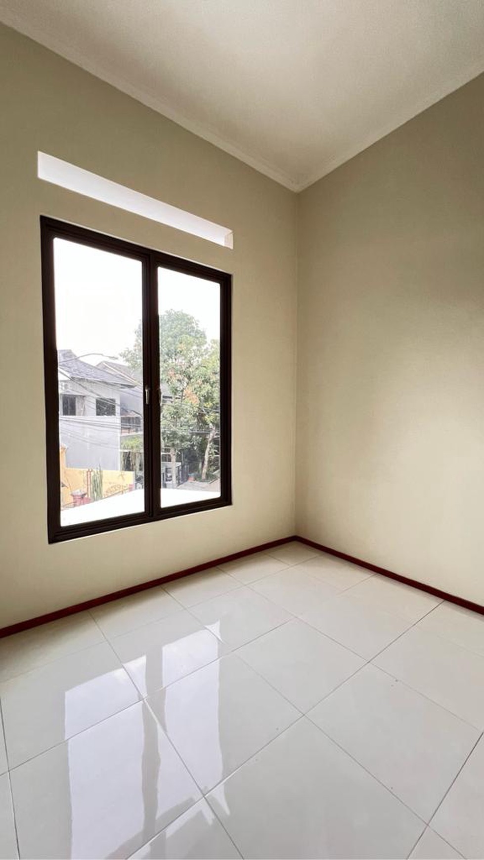 Rumah Bagus Di Gardenia Loka, Graha Raya Bintaro Jaya