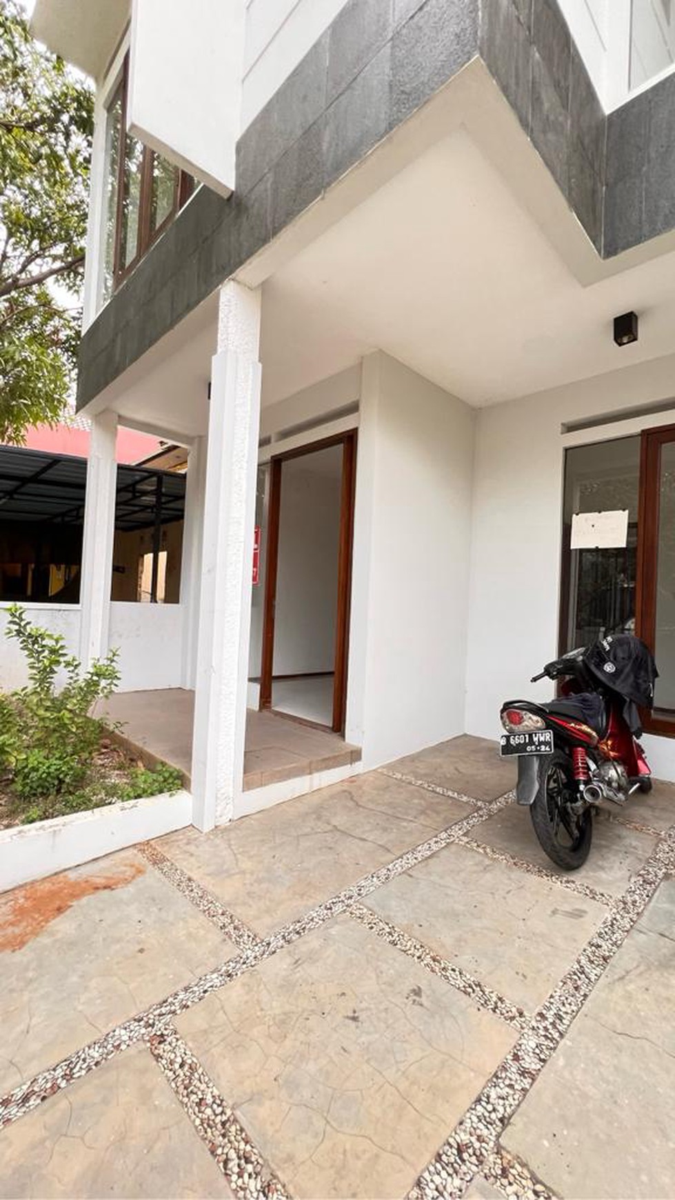 Rumah Bagus Di Gardenia Loka, Graha Raya Bintaro Jaya