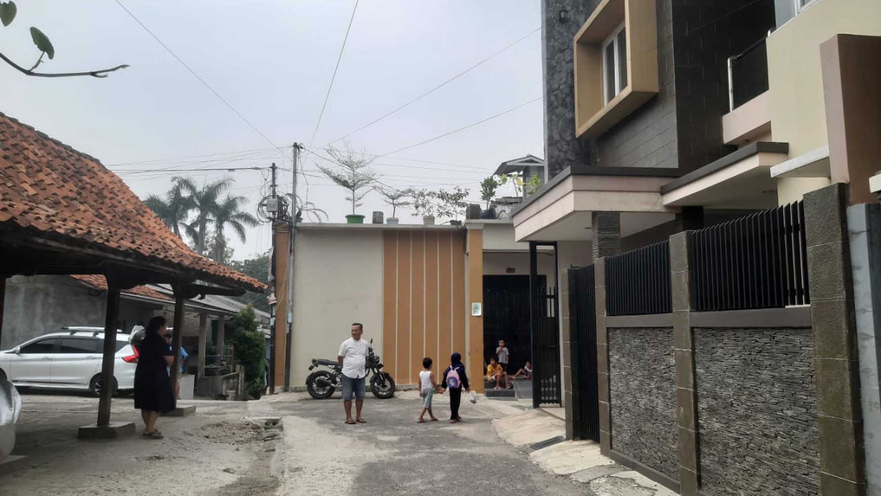 Rumah Bagus Di Jl Anggrek, Gg H Belahun Pamulang Tangerang Selatan