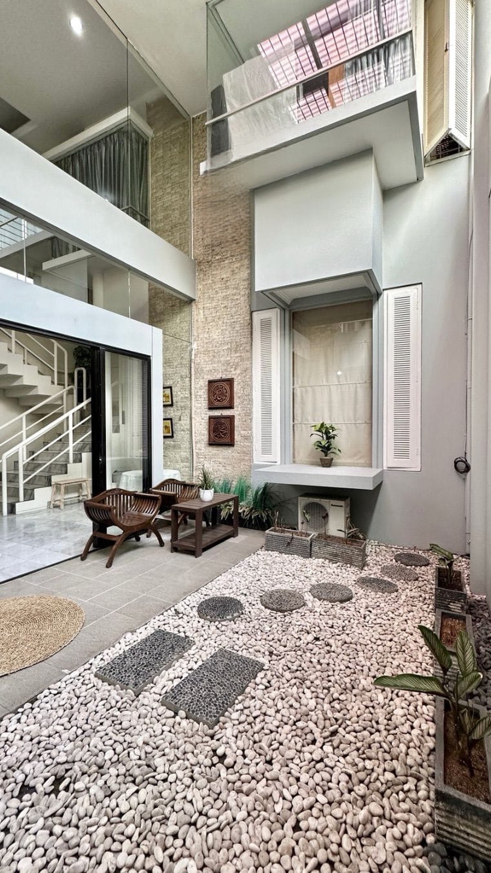 Rumah MInimalis di Pondok Pinang dekat dengan Pondok Indah Mall 