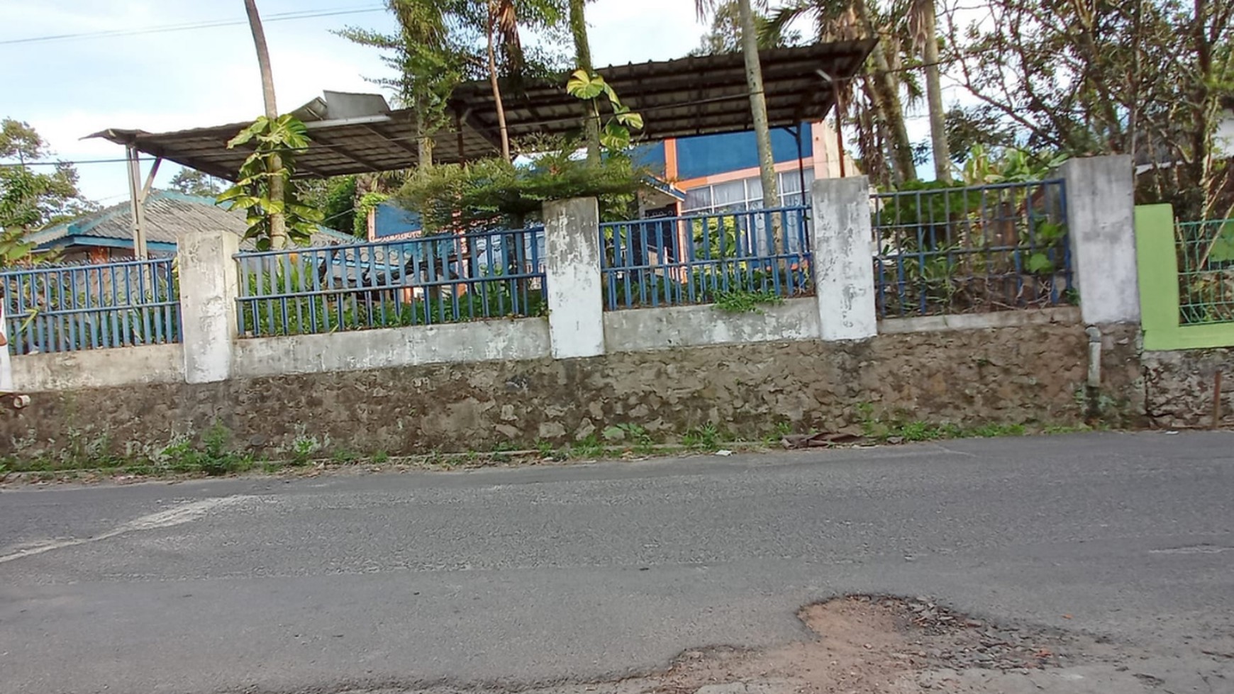 Dijual Rumah dan Tanah