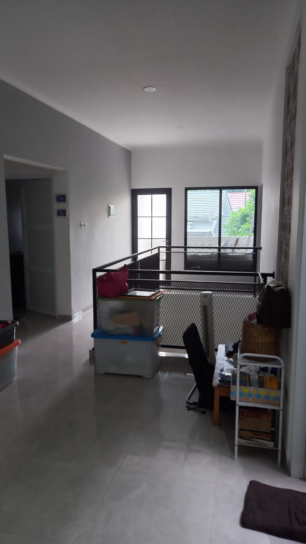 Rumah modern 2 Lantai, dalam Cluster Permata di Bintaro Sektor 9.