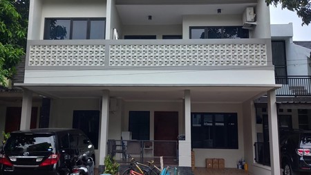 Rumah modern 2 Lantai, dalam Cluster Permata di Bintaro Sektor 9.