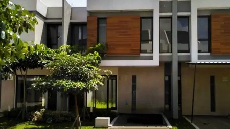 Termurah. Rumah bagus Eminent Prestigia, Serpong