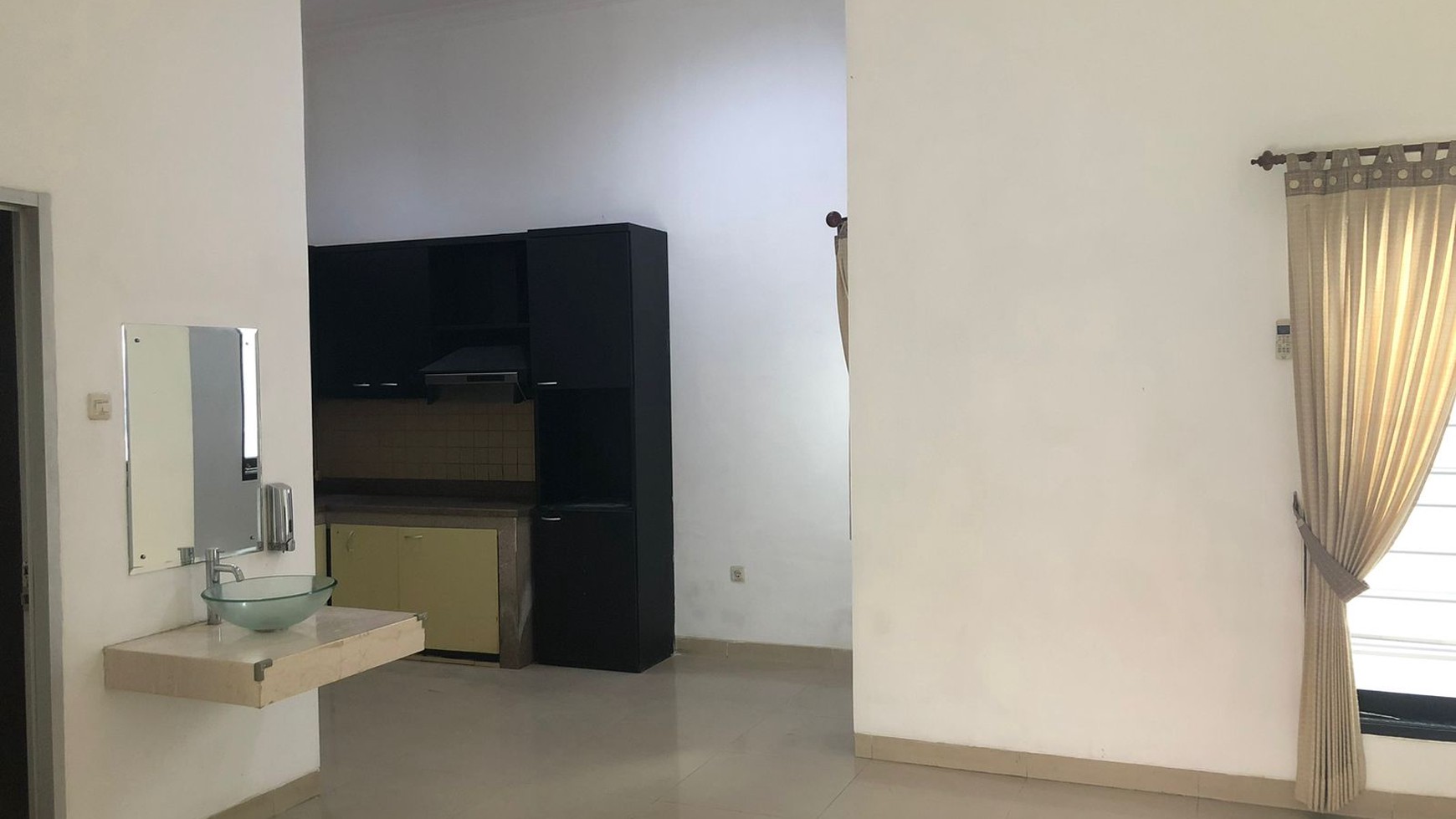 DIJUAL RUMAH CANTIK SEMI FURNISHED ALAM HIJAU CITRALAND