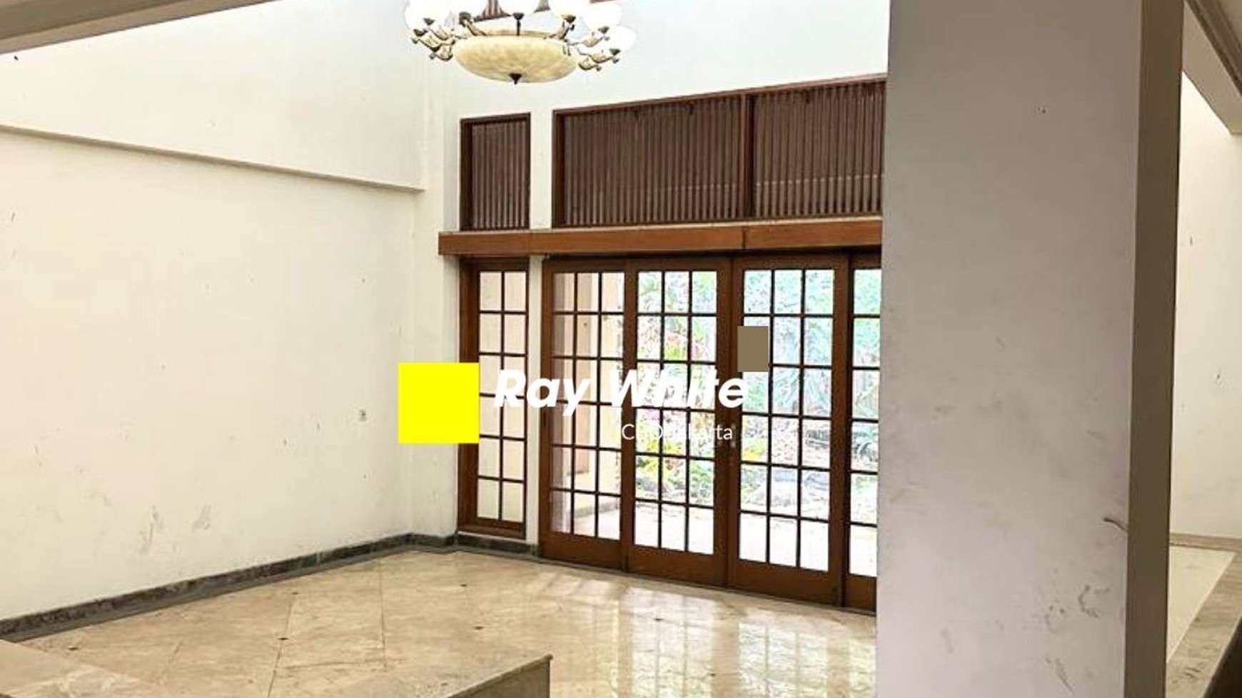 Rumah Jalan Terbaik di Pondok Indah, Sangat Bagus Untuk Investasi dan Tempat Tinggal