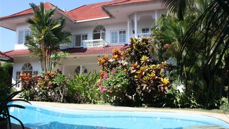 Rumah Mewah dengan Private Swimming Pool di Bali