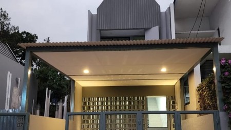 RUMAH BARU DI BSD (DEKAT STASIUN KERETA API)