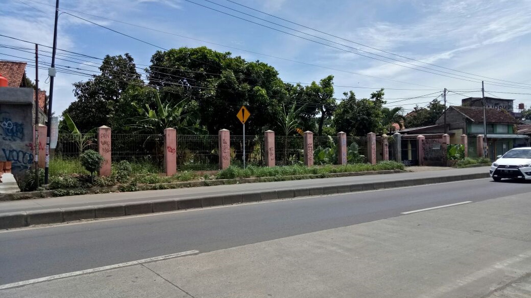 Kavling  Strategis Sudah Dipagar Akses Jl Raya Propinsi Diarea Parung - Bogor