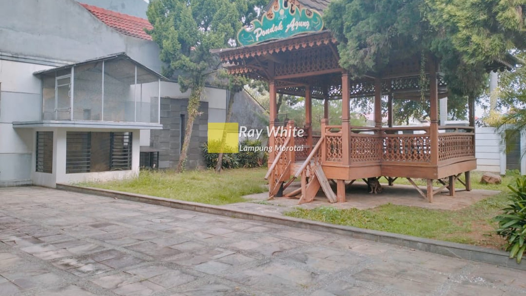 Rumah Way Halim Permai Dijual Cepat